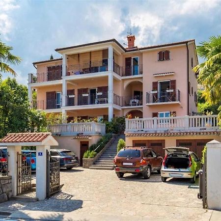 Rona Apartments Ani Ičići Exteriér fotografie