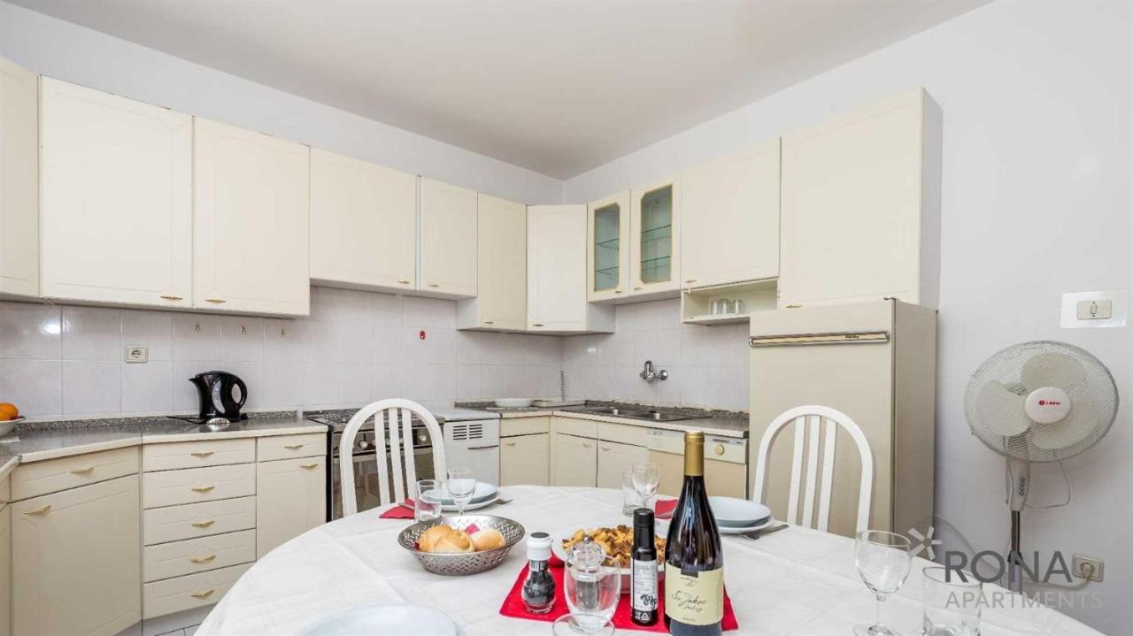 Rona Apartments Ani Ičići Exteriér fotografie