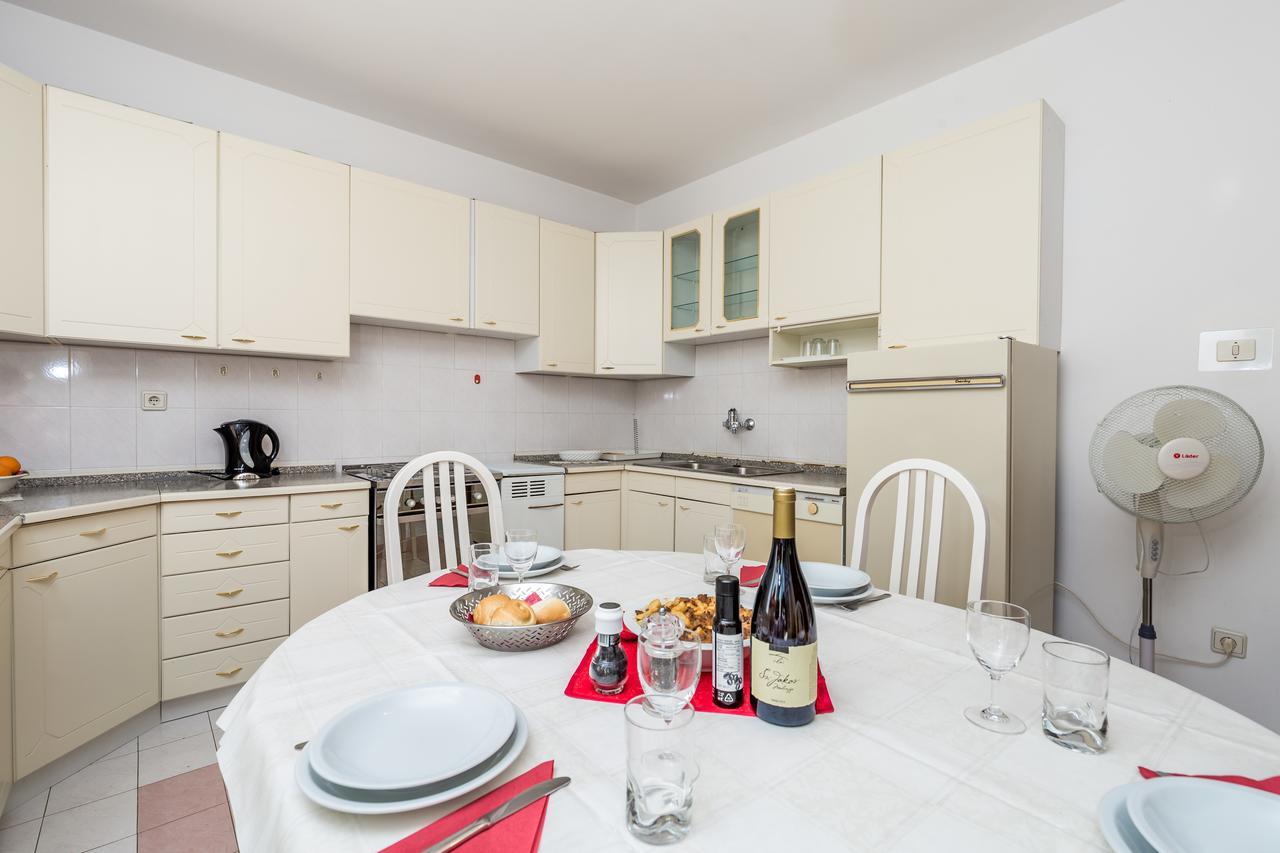 Rona Apartments Ani Ičići Exteriér fotografie