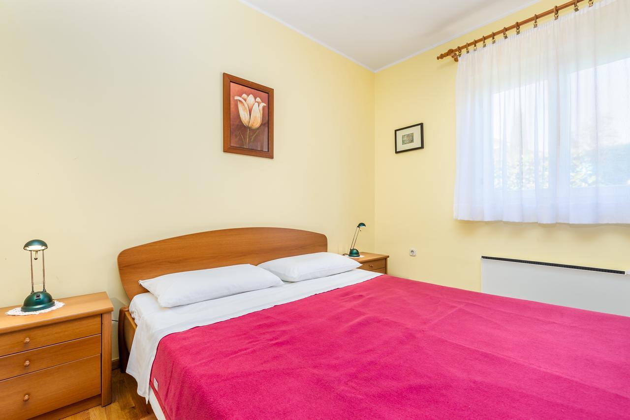 Rona Apartments Ani Ičići Exteriér fotografie
