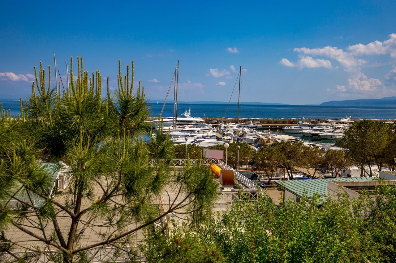 Rona Apartments Ani Ičići Exteriér fotografie