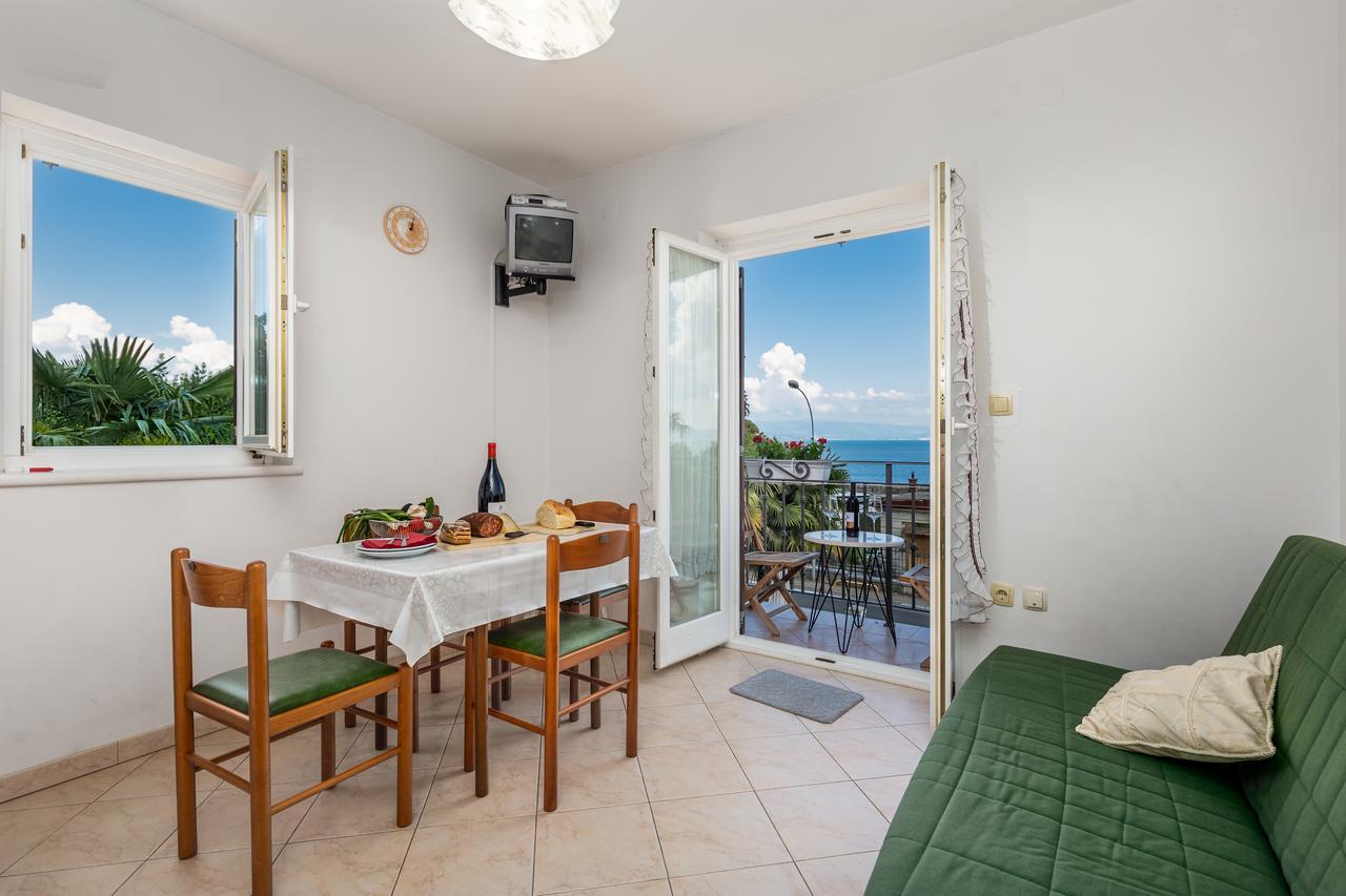 Rona Apartments Ani Ičići Exteriér fotografie