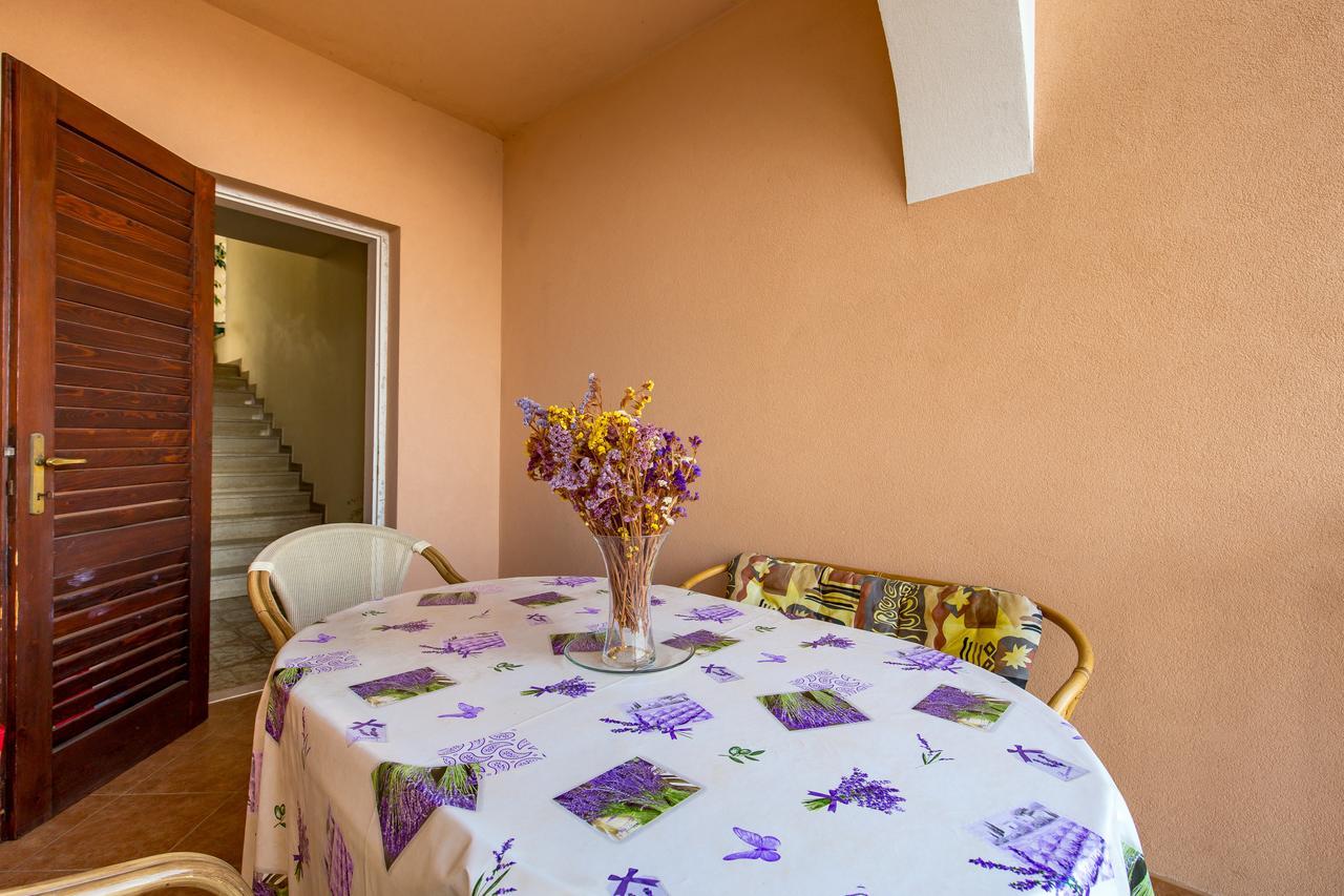 Rona Apartments Ani Ičići Exteriér fotografie